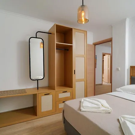 Apartment Avli 1976 *