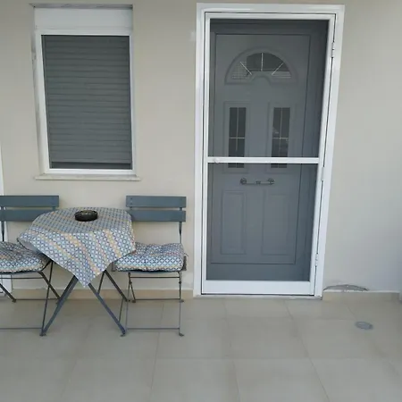 μ&β Apartamento Ofrínion